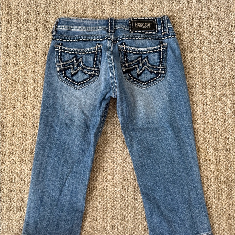 Miss Me denim capris - Picture 5 of 9